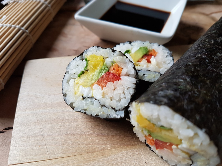Jak na maki sushi s lososem?