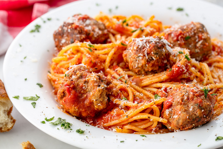 Recept na špagety s masovými koulemi