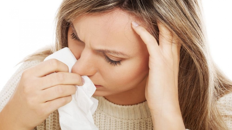 Chronická rýma: Příčiny, příznaky a léčba